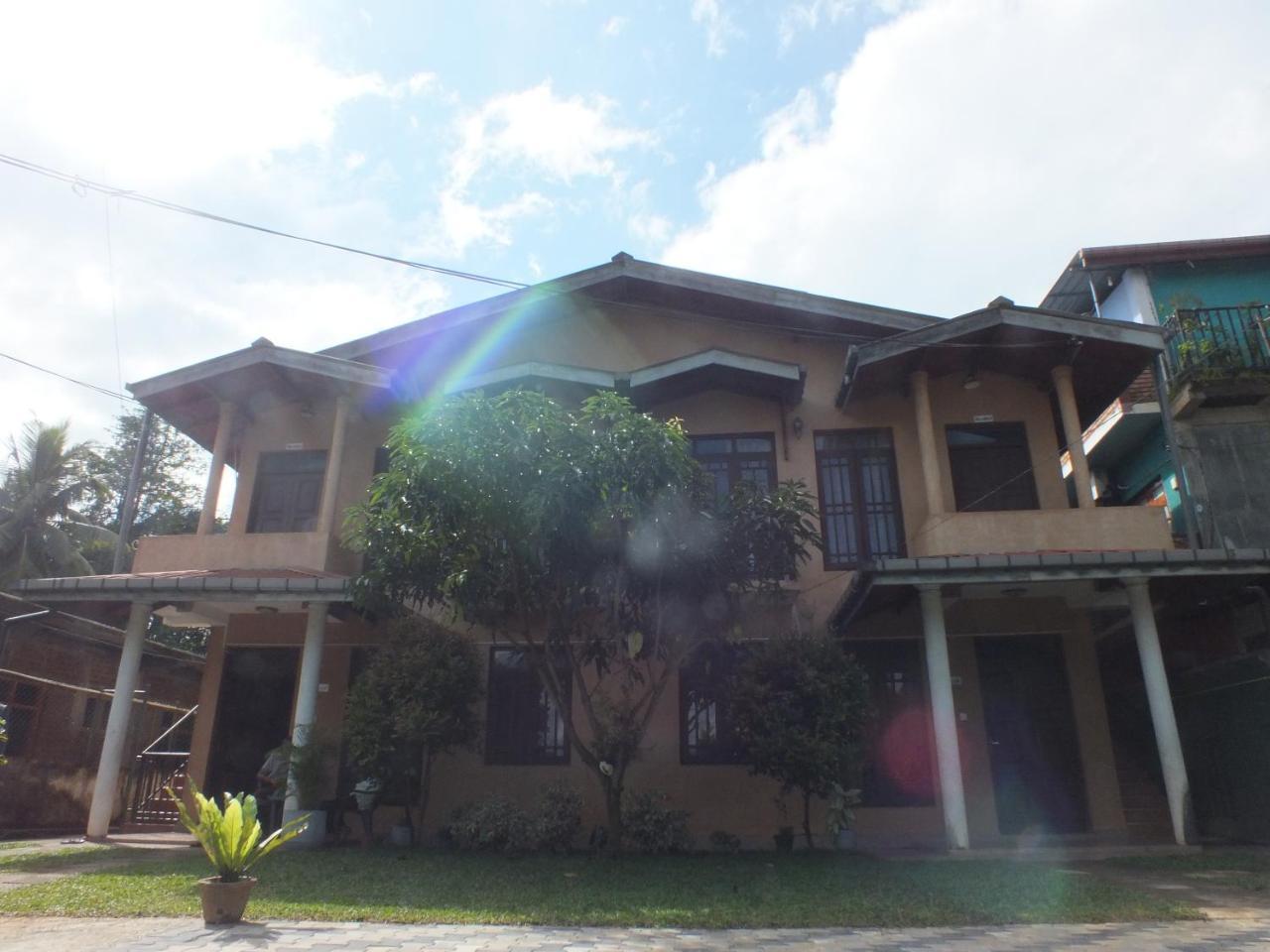 Hillsview Rest & Guest House Matale Exterior photo
