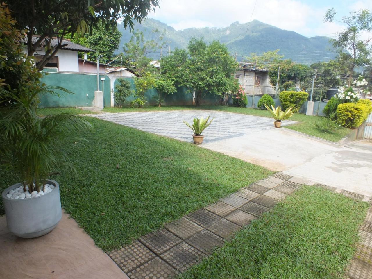 Hillsview Rest & Guest House Matale Exterior photo