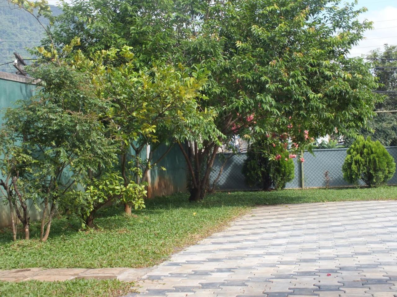Hillsview Rest & Guest House Matale Exterior photo